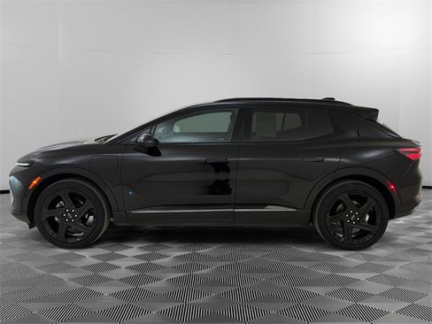 Used 2024 Chevrolet Equinox EV RS image 6