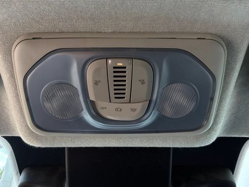Used 2026 RAM ProMaster 2500 w/ Convenience Group FWD image 18