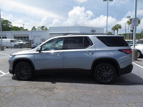 Used 2023 Chevrolet Traverse RS w/ LPO, Floor Liner Package AWD/4WD image 6