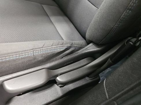 Used 2018 Chevrolet Cruze LT FWD image 15