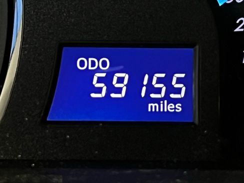 Used 2014 Toyota Camry LE image 11