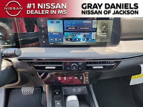 New 2025 Nissan Kicks SR AWD/4WD image 3