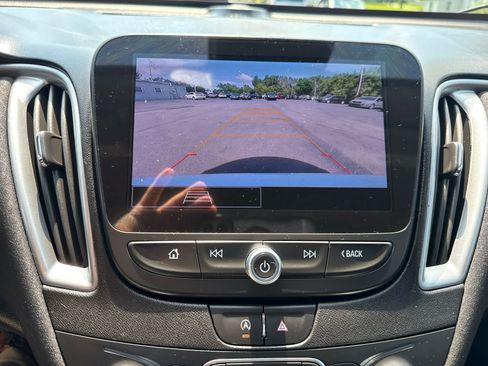 Used 2024 Chevrolet Malibu LS FWD image 21