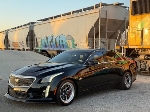 Used 2017 Cadillac CTS V w/ Luxury Package image 57