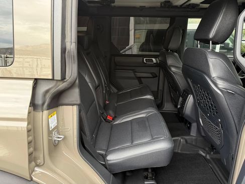 Used 2025 Ford Bronco Badlands AWD/4WD image 39