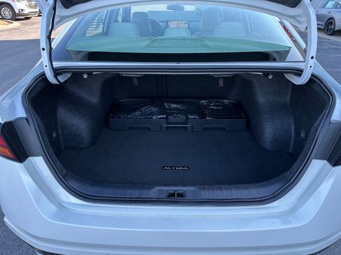 Used 2025 Nissan Altima 2.5 SL image 10