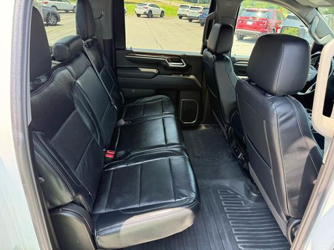 Used 2025 Chevrolet Silverado 2500 LT w/ Convenience Package AWD/4WD image 18