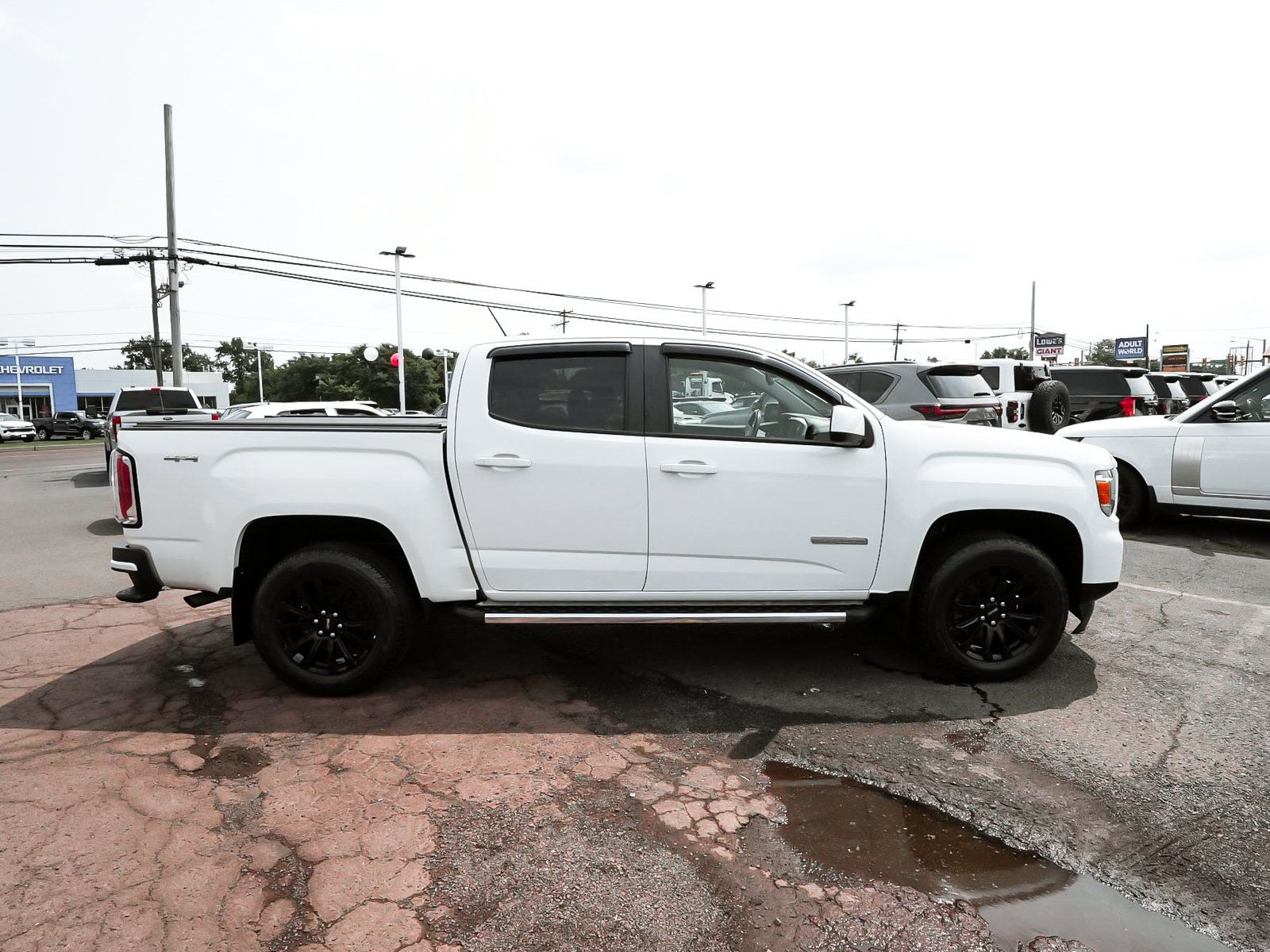 Used 2022 GMC Canyon Elevation w/ Elevation Premium Package AWD/4WD image 5