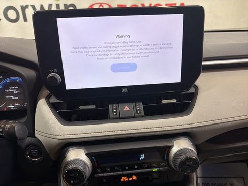 Used 2023 Toyota RAV4 Limited image 28