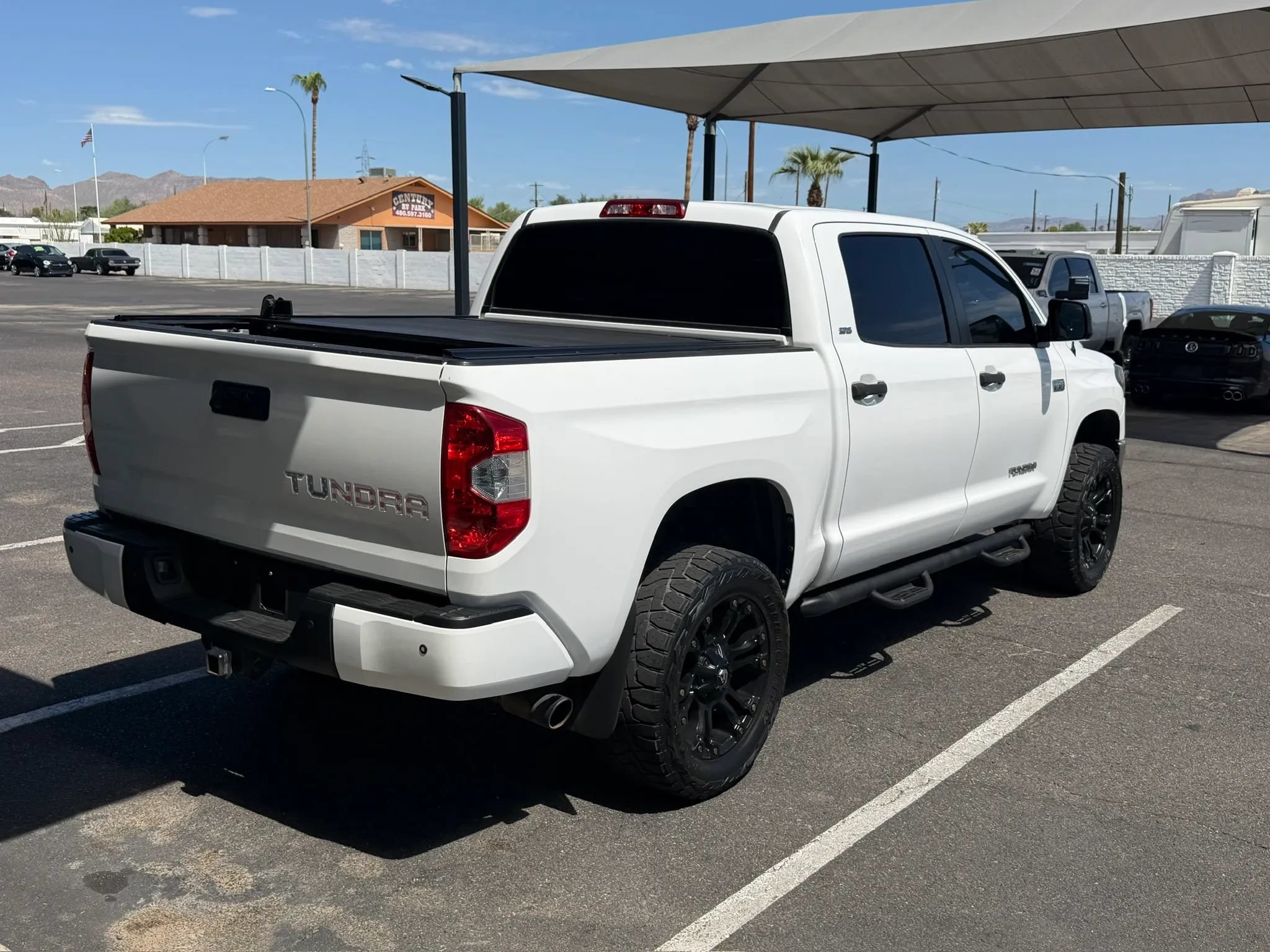 Used 2016 Toyota Tundra SR5 w/ SR5 Upgrade Package RWD image 9