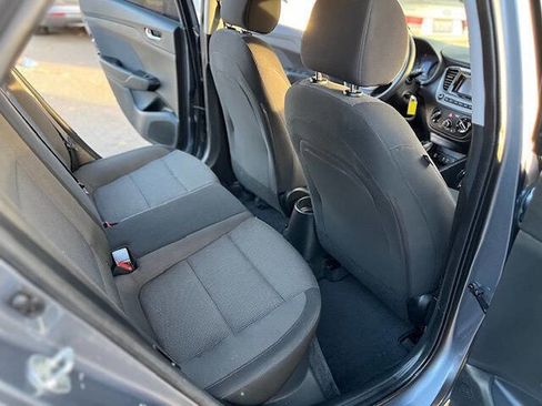 Used 2019 Hyundai Accent SE image 10