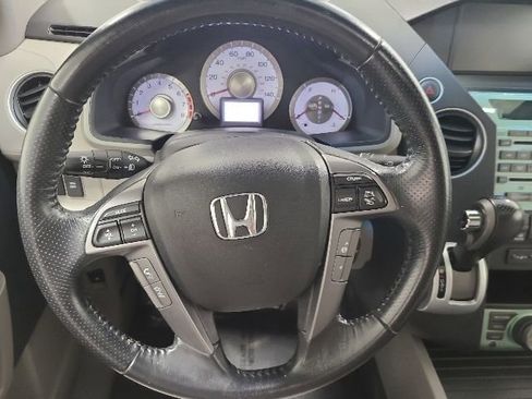 Used 2011 Honda Pilot Touring image 30