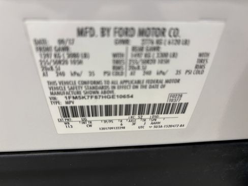 Used 2017 Ford Explorer Limited w/ Equipment Group 301A FWD image 41