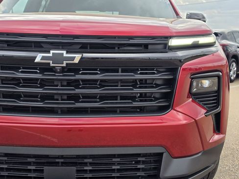 New 2026 Chevrolet Traverse LT image 3