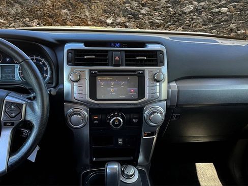 Used 2016 Toyota 4Runner SR5 image 20