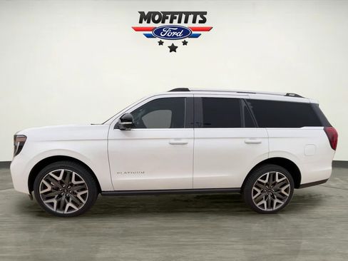 New 2026 Ford Expedition Platinum w/ Platinum Ultimate Package AWD/4WD image 2