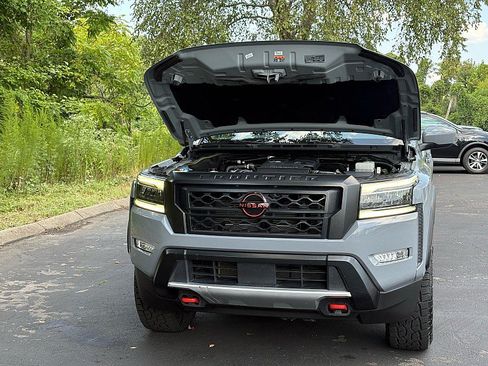 Used 2022 Nissan Frontier Pro-X w/ Technology Package RWD image 7