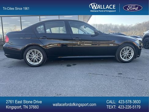Used 2010 BMW 328i Sedan RWD image 4