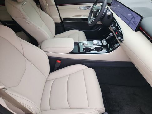 New 2026 Genesis GV70 2.5T AWD/4WD image 10