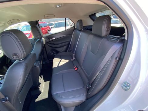 Used 2025 Buick Encore GX Preferred image 24