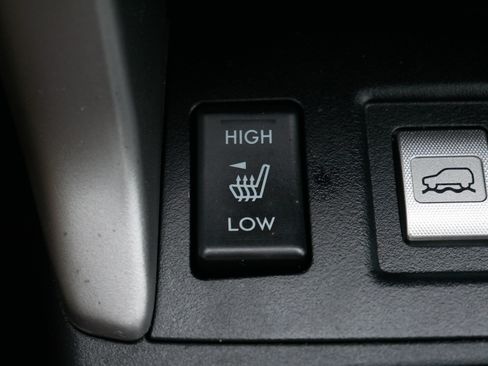 Used 2018 Subaru Forester 2.5i Premium AWD/4WD image 31