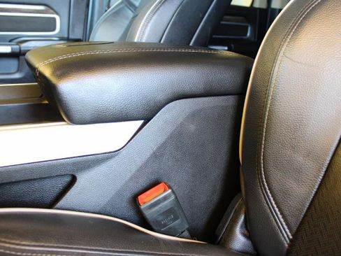 Used 2019 RAM 2500 Laramie image 39