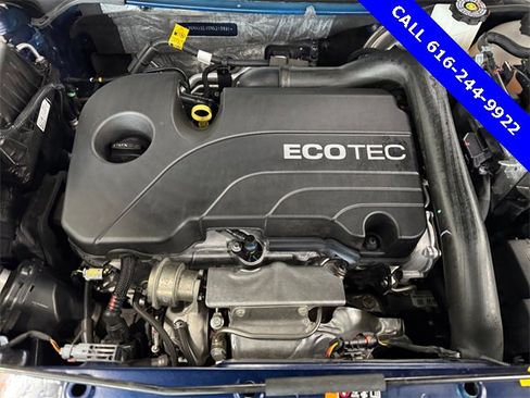 Used 2022 Chevrolet Equinox LS w/ LS Convenience Package image 8