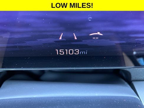 Used 2024 Chevrolet Traverse LS image 6