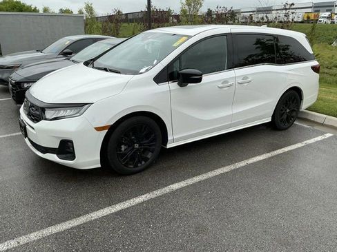 Used 2025 Honda Odyssey Sport-L image 14