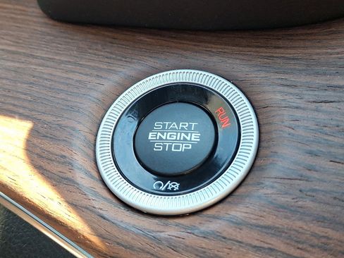 Used 2022 Jeep Grand Cherokee Summit image 23