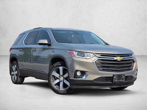 Used 2018 Chevrolet Traverse LT AWD/4WD image 7