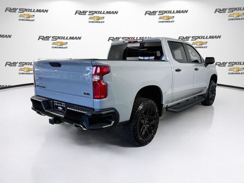 Used 2024 Chevrolet Silverado 1500 LT Trail Boss w/ LT Trail Boss Premium Package AWD/4WD image 7