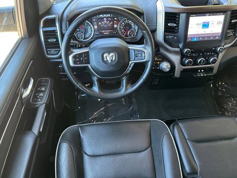 Used 2022 RAM 1500 Laramie AWD/4WD image 15