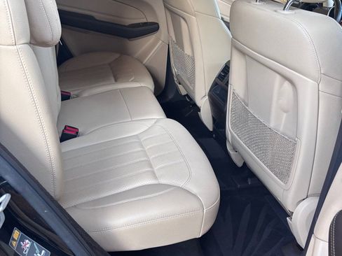 Used 2016 Mercedes-Benz GLE 350 4MATIC w/ Premium Package image 19