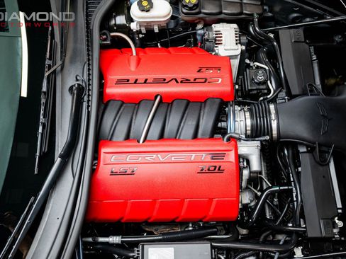 Used 2013 Chevrolet Corvette 427 w/ Z06 Carbon Fiber Package image 90