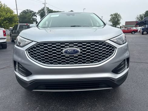 Used 2024 Ford Edge SEL w/ Convenience Package AWD/4WD image 3