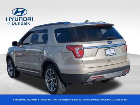 Used 2017 Ford Explorer Limited image 3