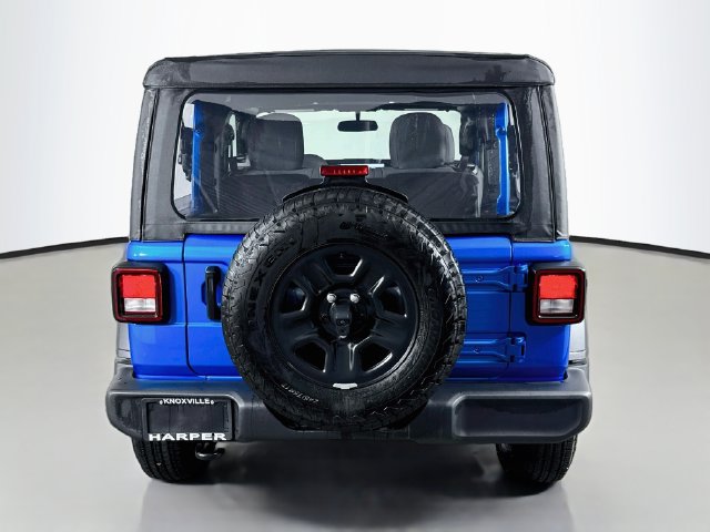 Used 2025 Jeep Wrangler Sport AWD/4WD image 8