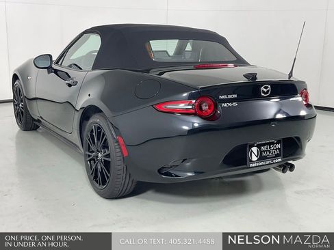 New 2026 MAZDA MX-5 Miata Club w/ Interior Package RWD image 8
