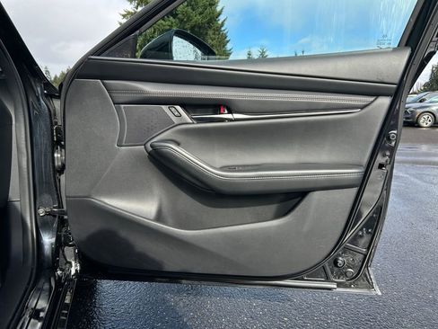 Used 2025 MAZDA MAZDA3 s FWD image 25