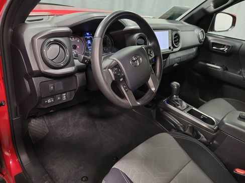 Used 2023 Toyota Tacoma TRD Off-Road AWD/4WD image 13