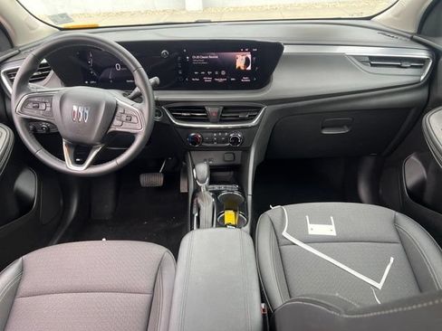 Used 2025 Buick Encore GX Preferred FWD image 11