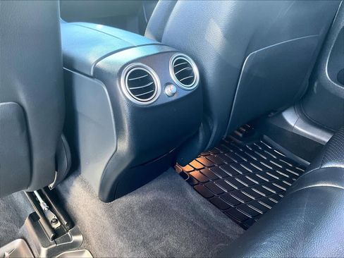 Used 2022 Mercedes-Benz GLC 300 4MATIC w/ Premium Package Lite image 27