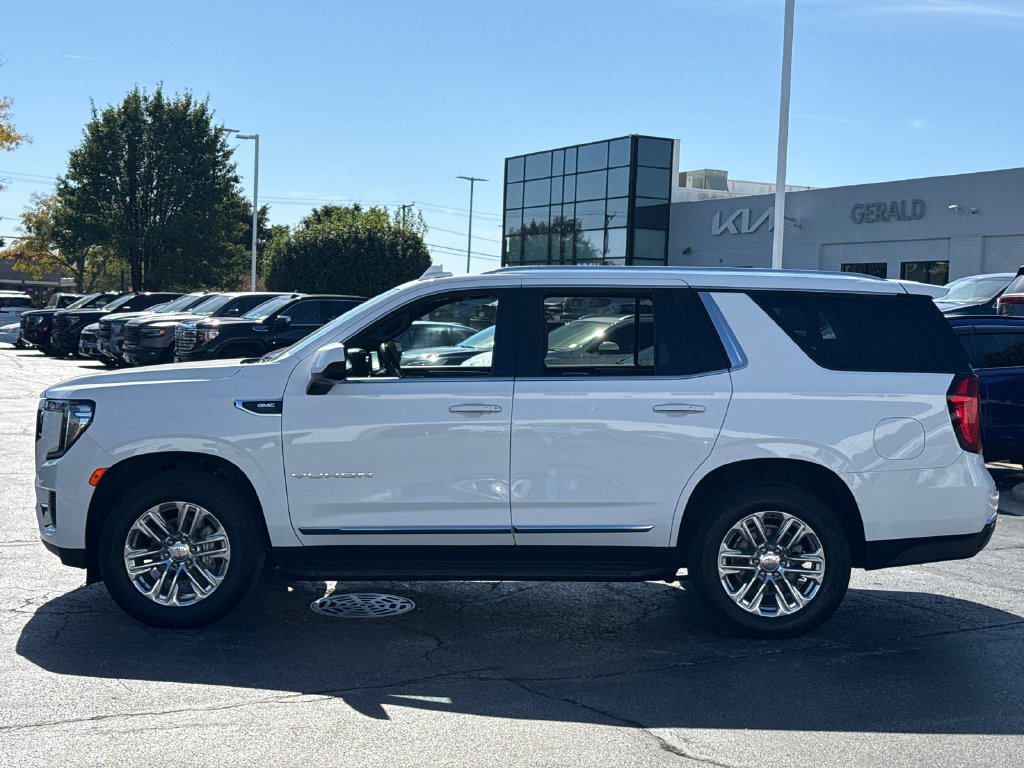 Used 2024 GMC Yukon SLT w/ Max Trailering Package AWD/4WD image 10