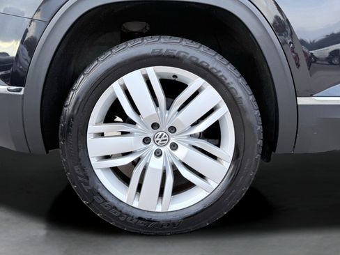 Used 2018 Volkswagen Atlas SEL Premium image 10