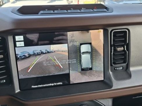 New 2024 Ford Bronco Outer Banks image 21