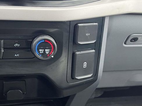 Used 2023 Ford F150 XLT w/ XTR Package image 25
