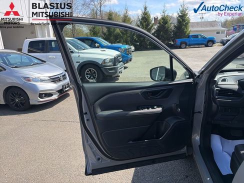Used 2025 Subaru Forester Premium w/ Convenience Package #1 AWD/4WD image 19
