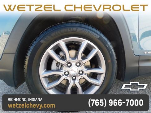 Used 2024 GMC Terrain SLT w/ Tech Package AWD/4WD image 10