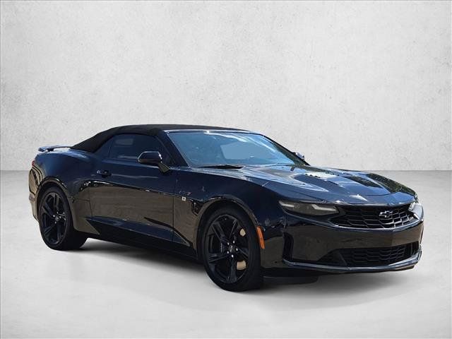 Used 2024 Chevrolet Camaro LT RWD image 3